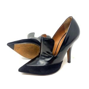 ❤️Celine Black Leather Heels.  Glossed Leather and Suede.  Size 35.